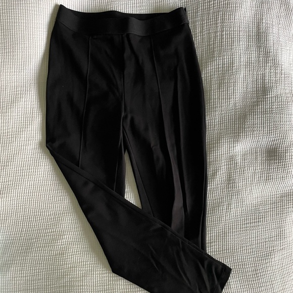 black pants - Picture 2 of 2
